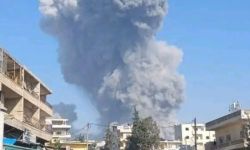 سوريا.. انفجار ضخم يهز بلدة كفر تخاريم بريف